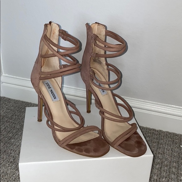 Steve Madden Strappy Suede Nude Sandal - Picture 1 of 4